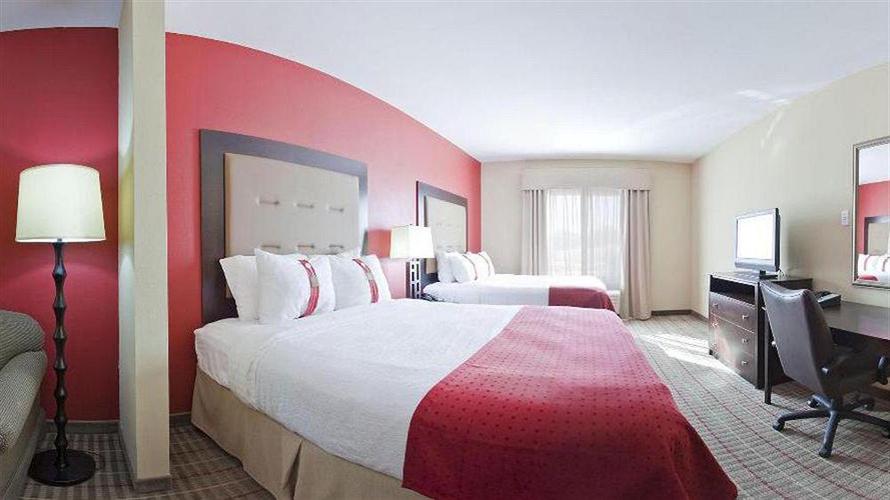 Doubletree Charles 4*